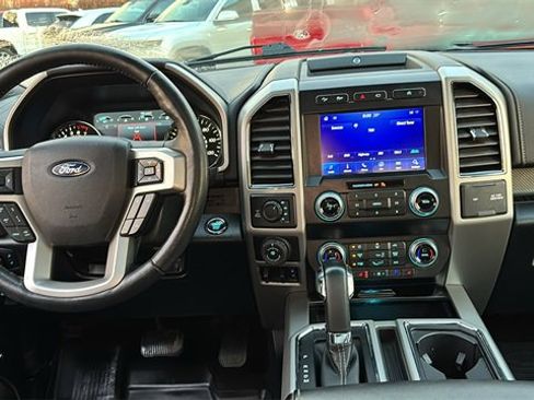 Used 2020 Ford F150 Lariat w/ Equipment Group 502A Luxury image 7