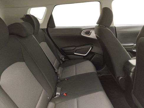 Used 2020 Kia Soul LX FWD image 19