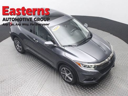Used 2021 Honda HR-V EX-L image 3