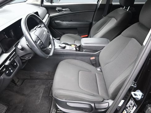 Used 2026 Kia Sportage LX FWD image 13