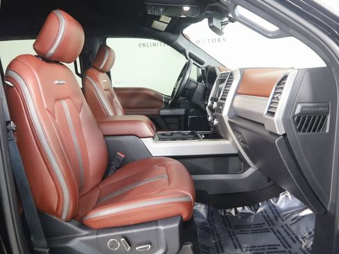 Used 2021 Ford F250 Platinum w/ Tremor Off-Road Package image 13