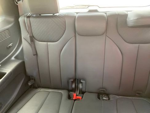 Used 2025 Hyundai Palisade SEL AWD/4WD image 24