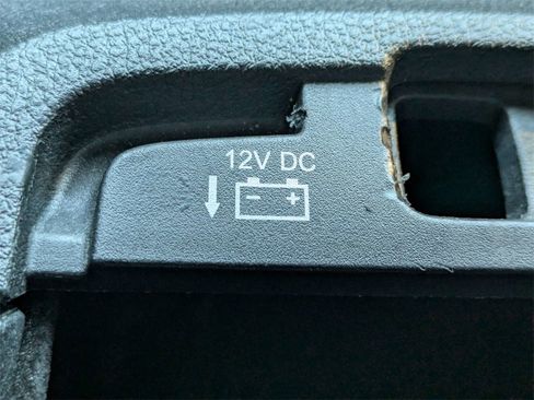 Used 2021 Jeep Grand Cherokee Laredo image 29