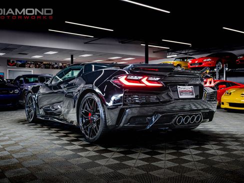 Used 2024 Chevrolet Corvette Z06 w/ Battery Protection Package image 2