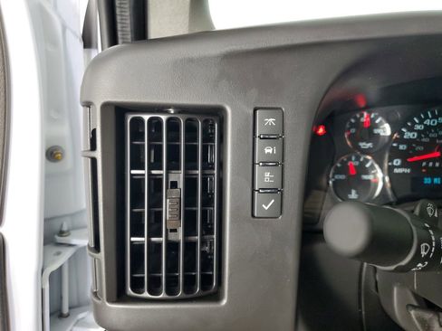 New 2026 Chevrolet Express 2500 w/ Driver Convenience Package RWD image 28