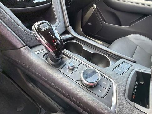 Used 2020 Cadillac XT6 Premium Luxury FWD image 34