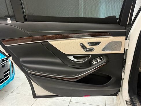 Used 2019 Mercedes-Benz S 560 Sedan image 16