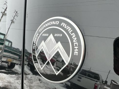 Used 2013 Chevrolet Avalanche LTZ image 6