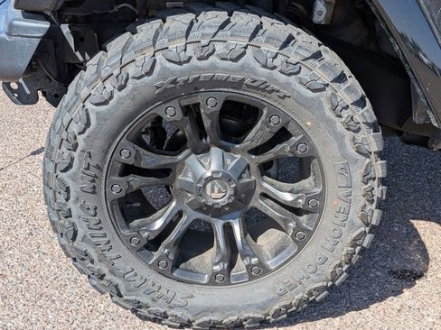 Used 2016 Jeep Wrangler Unlimited Sahara image 14