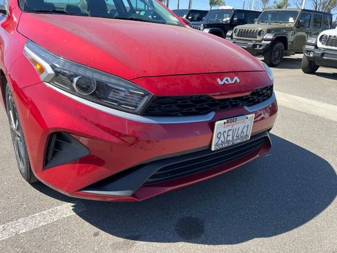 Used 2023 Kia Forte LXS image 10