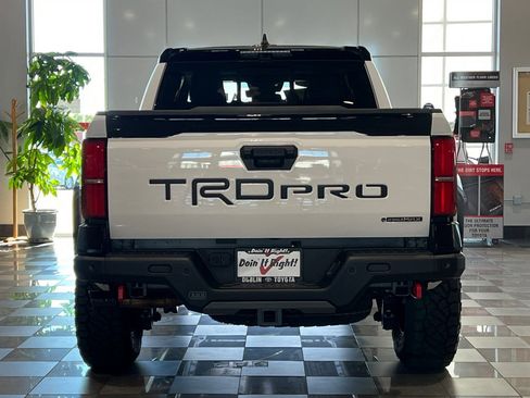 Used 2025 Toyota Tacoma TRD Pro image 6