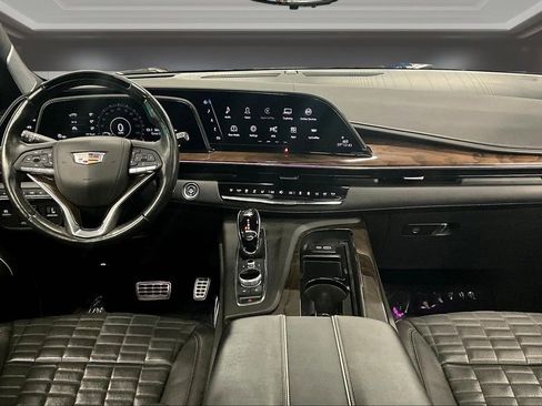 Used 2023 Cadillac Escalade ESV Premium Luxury Platinum w/ LPO, Floor Liner Package AWD/4WD image 7