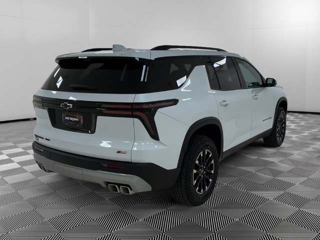 Certified 2026 Chevrolet Traverse Z71 w/ Driver Confidence Package AWD/4WD image 5