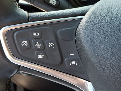 Used 2023 Chevrolet Equinox LT image 22