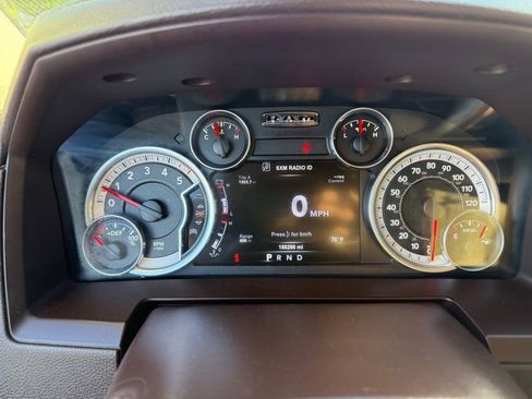 Used 2015 RAM 1500 Laramie AWD/4WD image 12