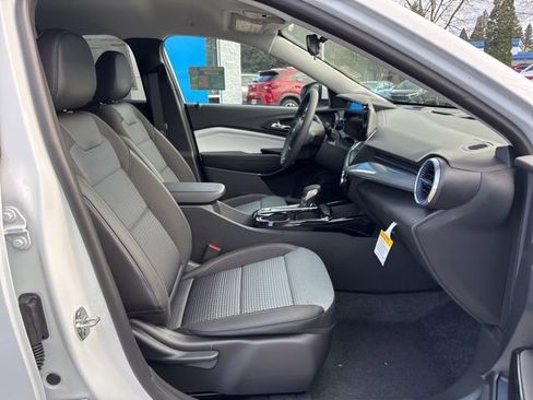 New 2026 Chevrolet Trax LT image 34