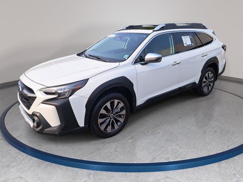 Used 2025 Subaru Outback Touring XT w/ Popular Package #2 AWD/4WD image 1