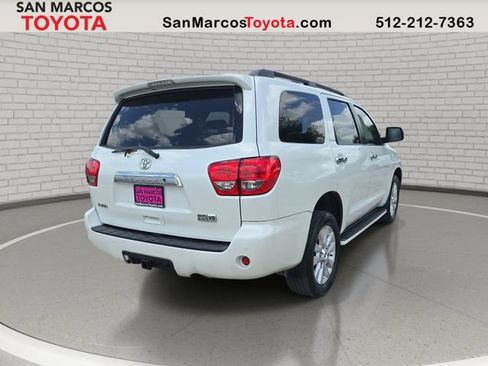 Used 2010 Toyota Sequoia Platinum RWD image 6