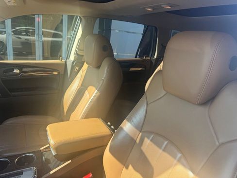 Used 2016 Buick Enclave Leather FWD image 19