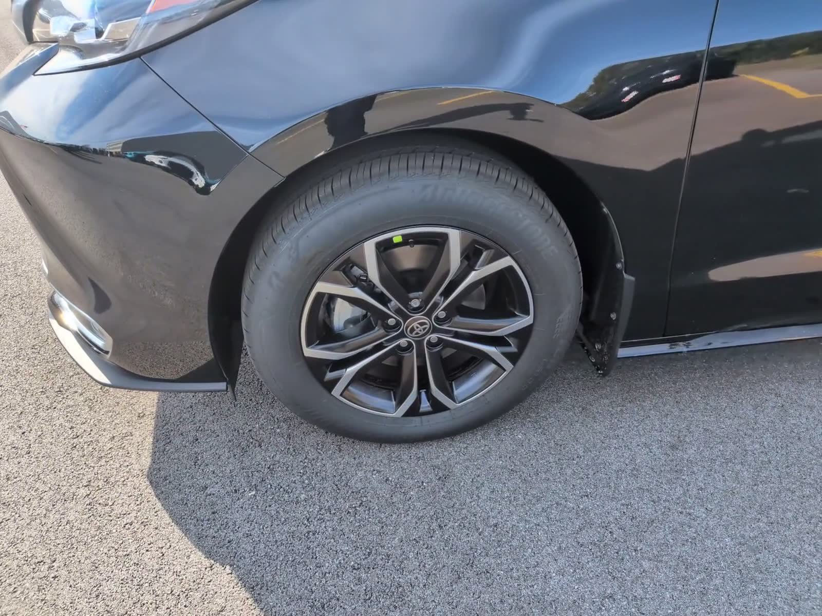 New 2026 Toyota Sienna Platinum AWD/4WD image 9