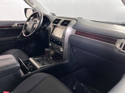 Used 2019 Lexus GX 460 Premium AWD/4WD image 29