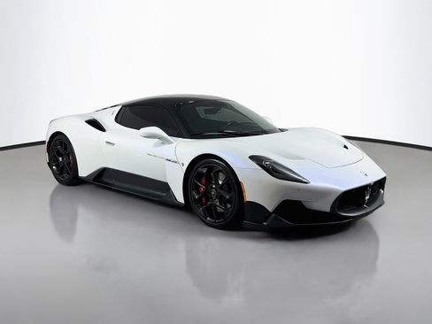 Used 2022 Maserati MC20 Coupe RWD image 3
