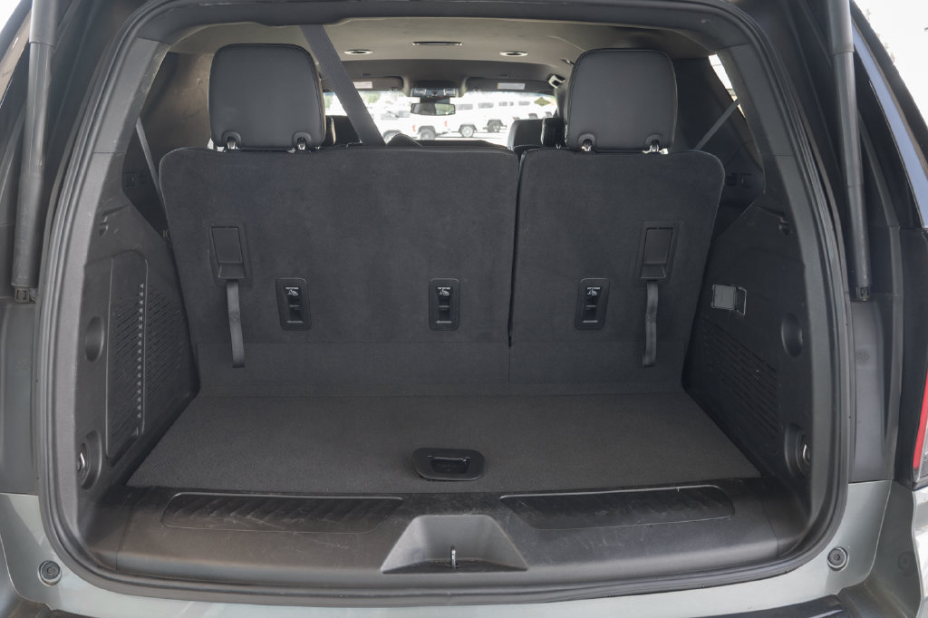 Used 2024 Chevrolet Tahoe LT RWD image 45