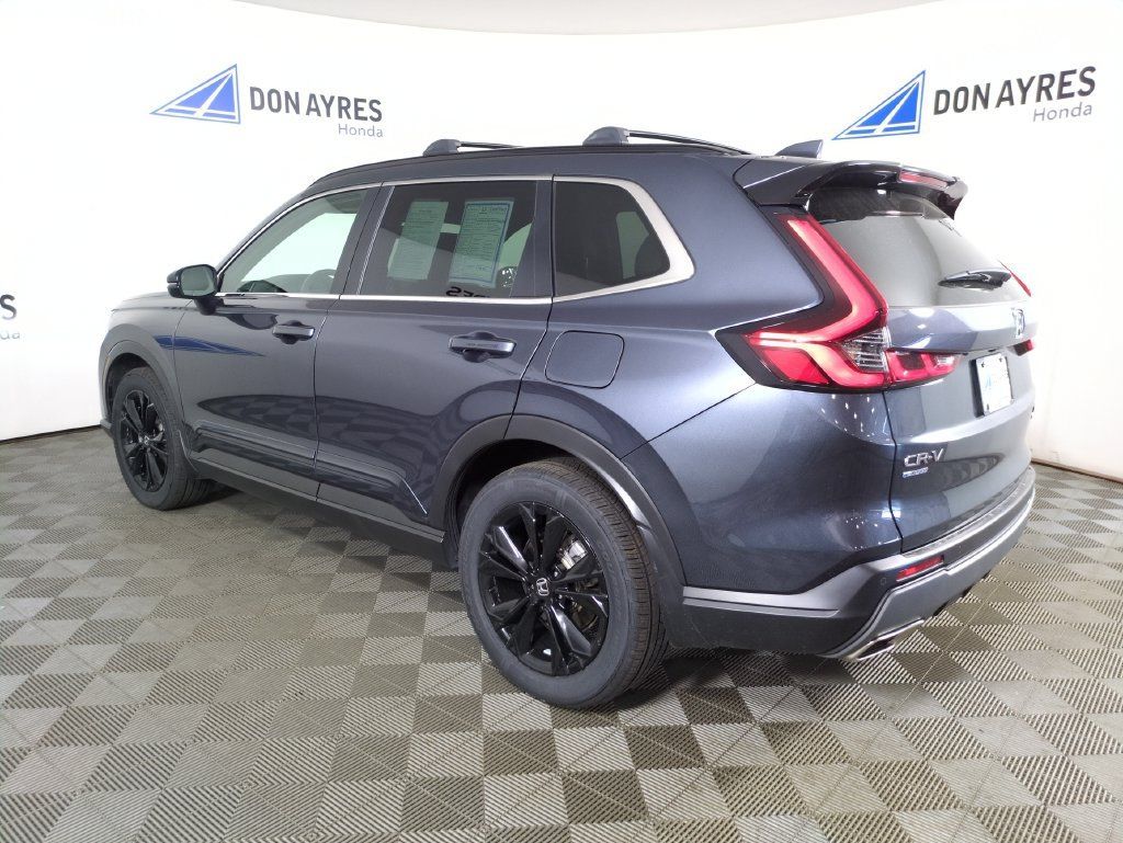 Certified 2025 Honda CR-V Sport Touring image 4