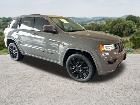 Used 2020 Jeep Grand Cherokee Altitude AWD/4WD image 1