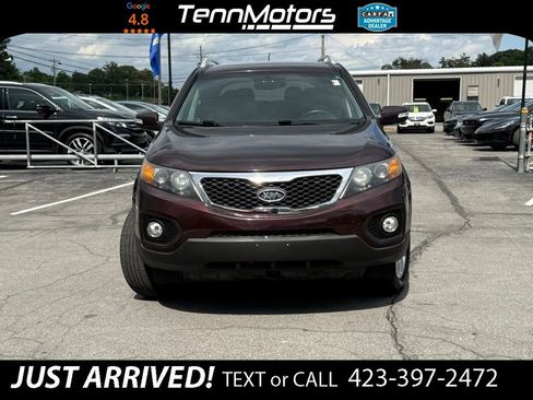Used 2011 Kia Sorento EX w/ Premium Pkg AWD/4WD image 2