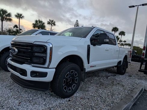 New 2026 Ford F250 Platinum AWD/4WD image 3