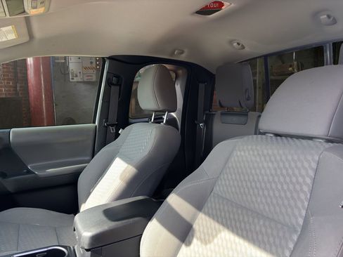Used 2022 Toyota Tacoma SR w/ SR Convenience Package RWD image 16