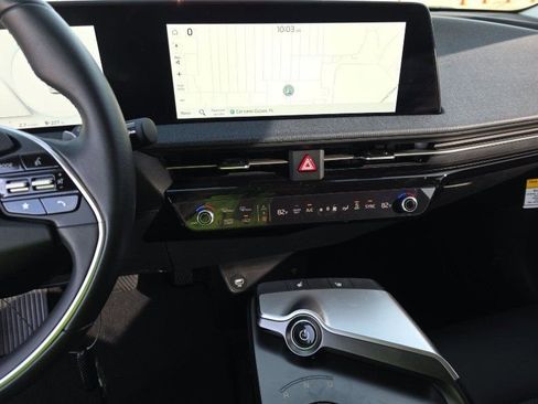 Certified 2024 Kia EV6 Light image 12