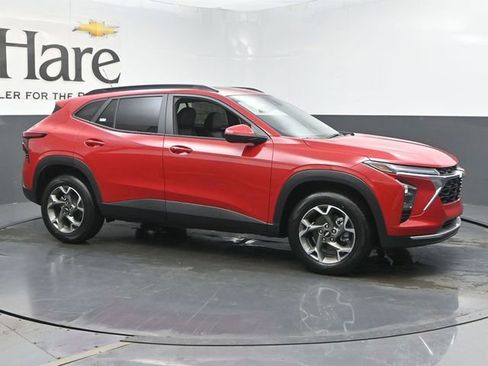 New 2026 Chevrolet Trax LT FWD image 27