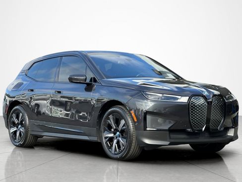 Used 2024 BMW iX xDrive50 AWD/4WD image 7