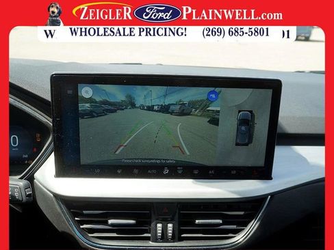 Used 2023 Ford Escape Platinum image 20