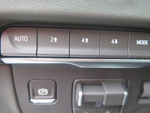 New 2026 Cadillac Escalade ESV Platinum Luxury AWD/4WD image 13