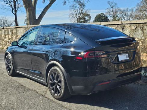 Used 2023 Tesla Model X image 14
