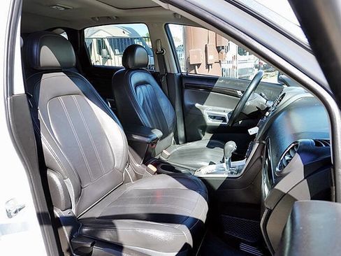 Used 2013 Chevrolet Captiva Sport LTZ image 13