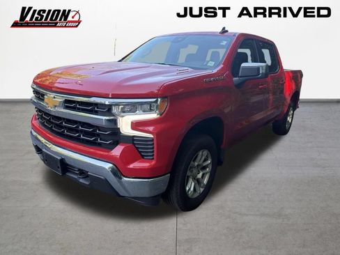 Used 2026 Chevrolet Silverado 1500 LT AWD/4WD image 1