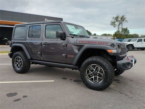 Used 2024 Jeep Wrangler Unlimited Rubicon w/ Technology Group image 1