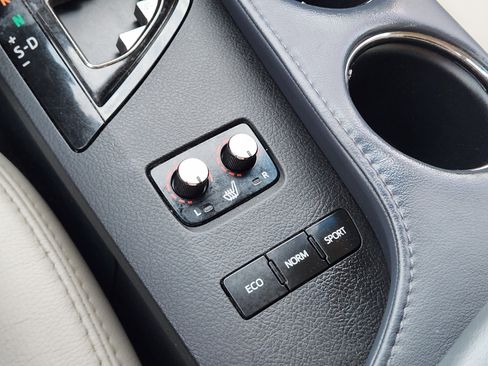 Used 2015 Toyota Avalon XLE Premium image 25