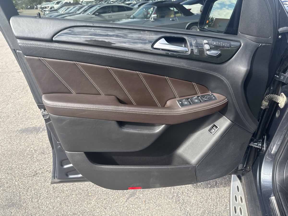 Used 2016 Mercedes-Benz GLE 63 AMG 4MATIC image 10