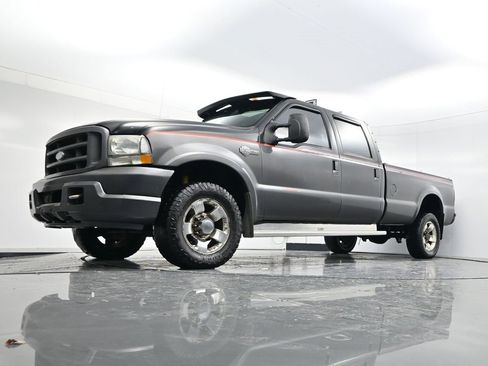 Used 2004 Ford F350 Harley-Davidson image 45