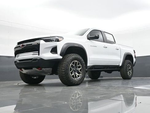 New 2026 Chevrolet Colorado ZR2 w/ Technology Package AWD/4WD image 56