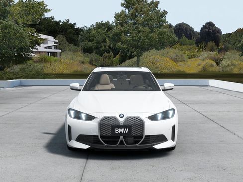 New 2026 BMW i4 xDrive40i w/ Premium Package image 3
