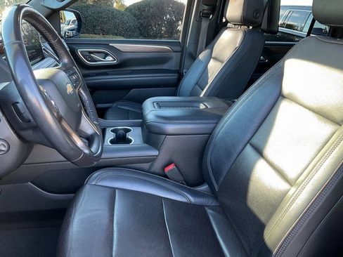 Used 2021 Chevrolet Suburban High Country image 5