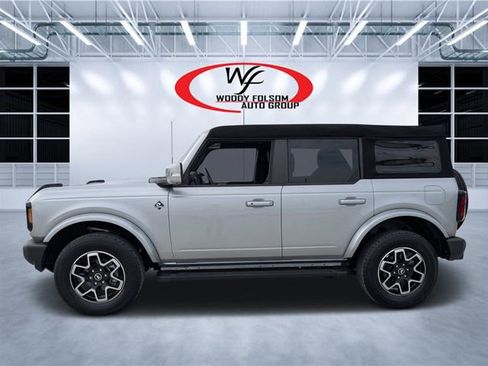 Used 2023 Ford Bronco Outer Banks AWD/4WD image 6