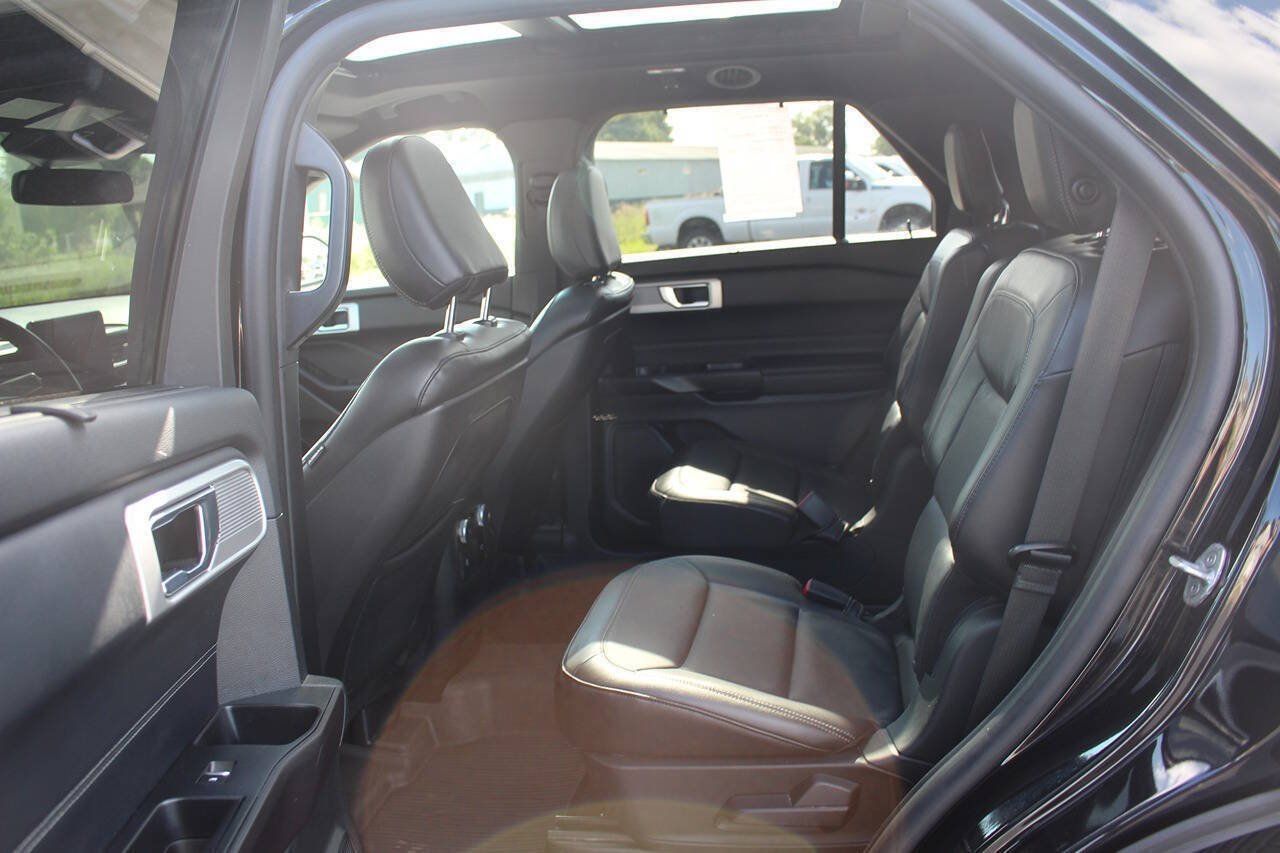 Used 2020 Ford Explorer Limited w/ Class III Trailer Tow Package AWD/4WD image 10
