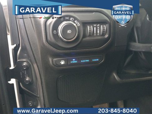 Used 2022 Jeep Wrangler Unlimited Sahara w/ Cold Weather Group image 23